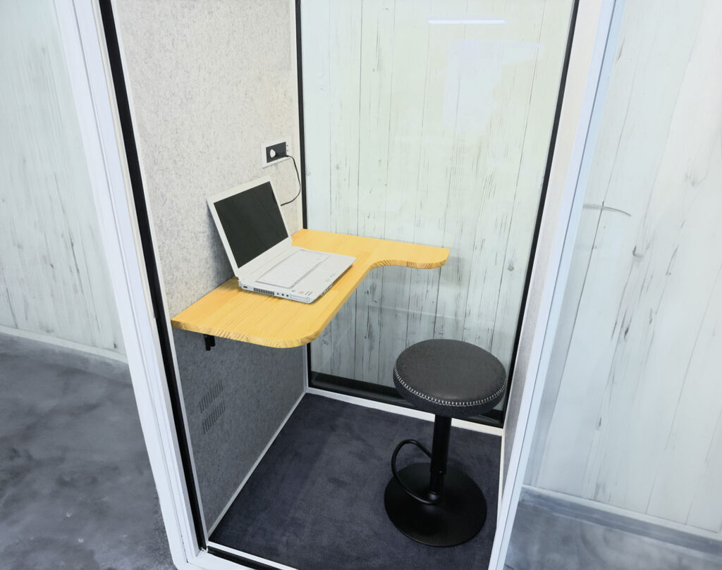 個室ブースの内部写真